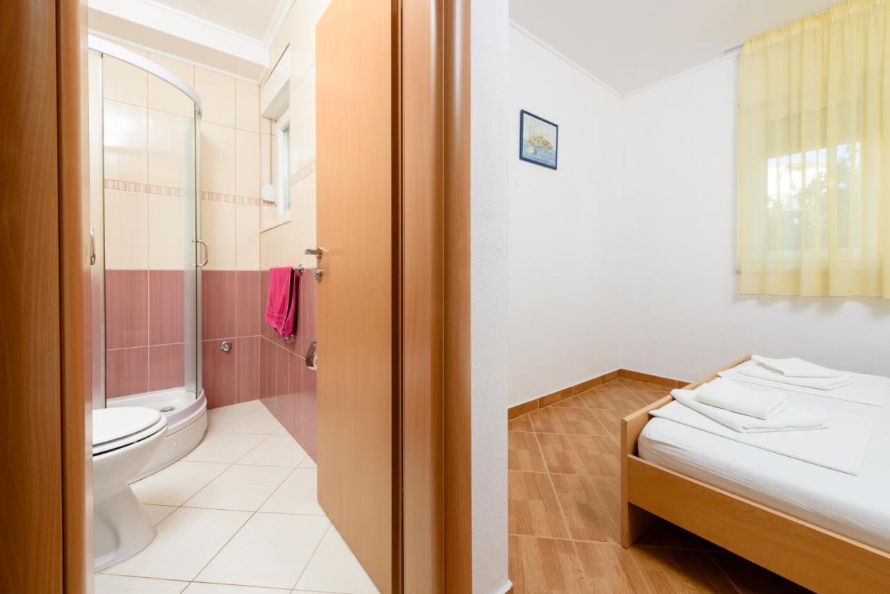 טרוגיר Apartmani Petra מראה חיצוני תמונה